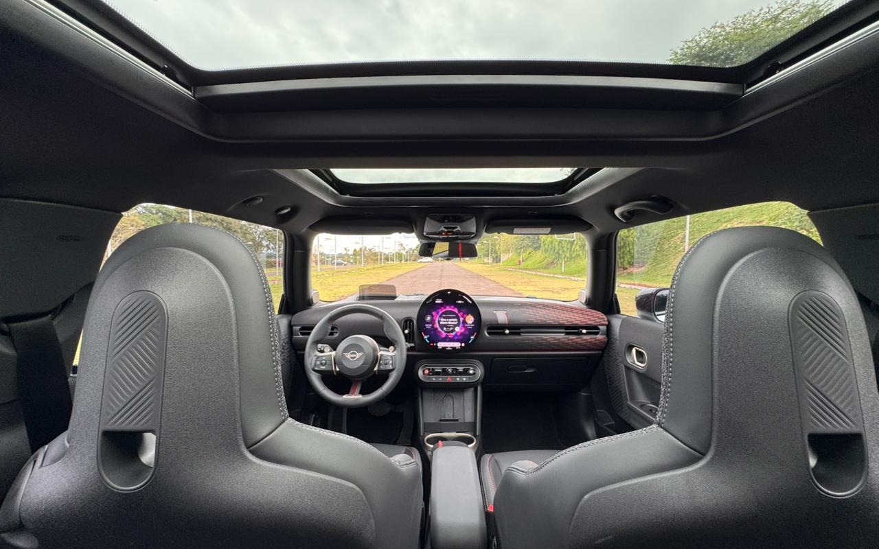 imagem-https://www.socarrao.com.br/sc-vehicle-images-prod/1575695/1779215377602-V2hhdHNBcHAgSW1hZ2UgMjAyNi0wNS0xOSBhdCAxNS4wNC4xMCAoMikuanBlZw.jpeg