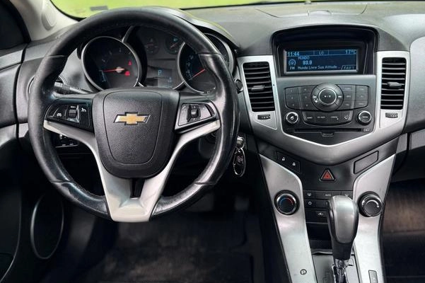 imagem-https://www.socarrao.com.br/sc-vehicle-images-prod/1576212/1788275346469-8102818_8_B_60c33ad122.jpeg