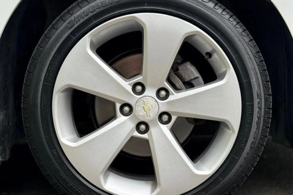 imagem-https://www.socarrao.com.br/sc-vehicle-images-prod/1576212/1788275346476-8102818_13_B_01d2de25dc.jpeg