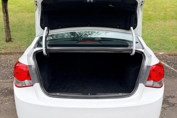imagem-https://www.socarrao.com.br/sc-vehicle-images-prod/1576212/1788275346480-8102818_15_B_633c10c6e5.jpeg