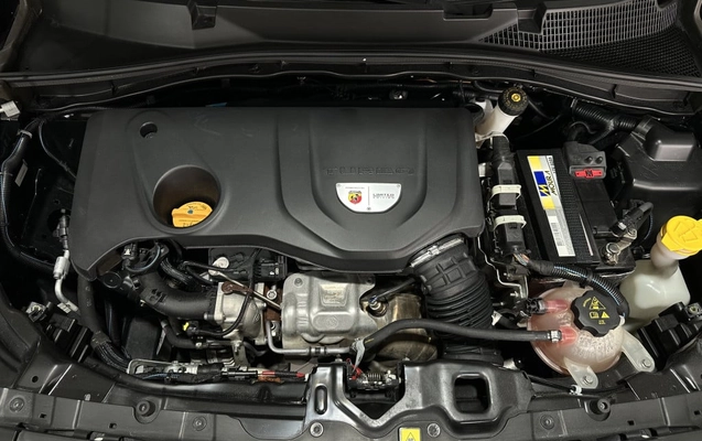imagem-https://www.socarrao.com.br/sc-vehicle-images-prod/1576596/1787597617738-vehicle_image_1779216781_666e307d7850a2bf44f05d0f06e2f966.jpeg