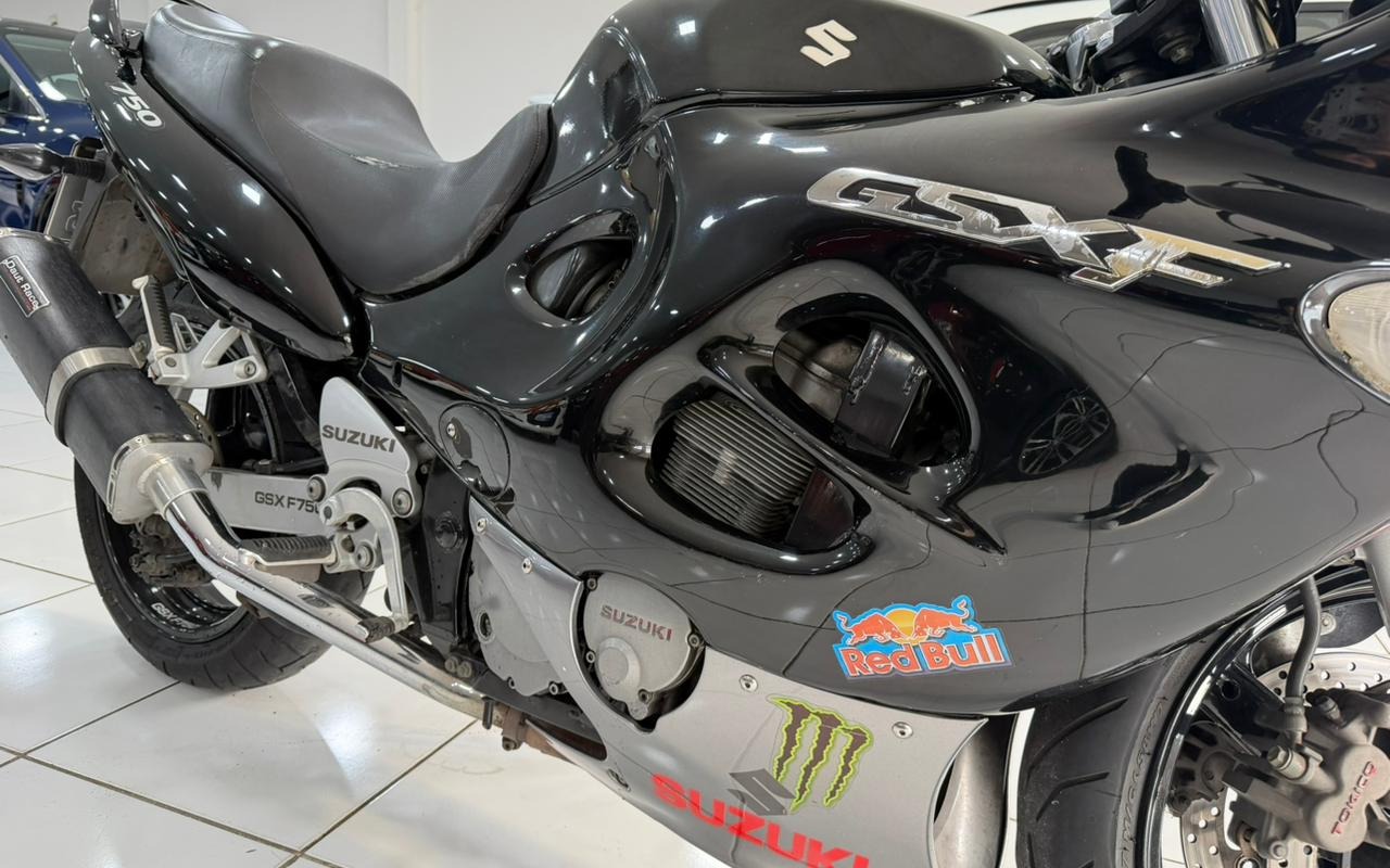 imagem-https://www.socarrao.com.br/sc-vehicle-images-prod/1577048/1779217601666-V2hhdHNBcHAgSW1hZ2UgMjAyNi0wNS0xOSBhdCAxNi4wMC4yOCAoMSkuanBlZw.jpeg