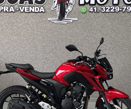 YAMAHA FZ25 250 FAZER CONNECTED 2026 Vermelho — foto 1 de 3