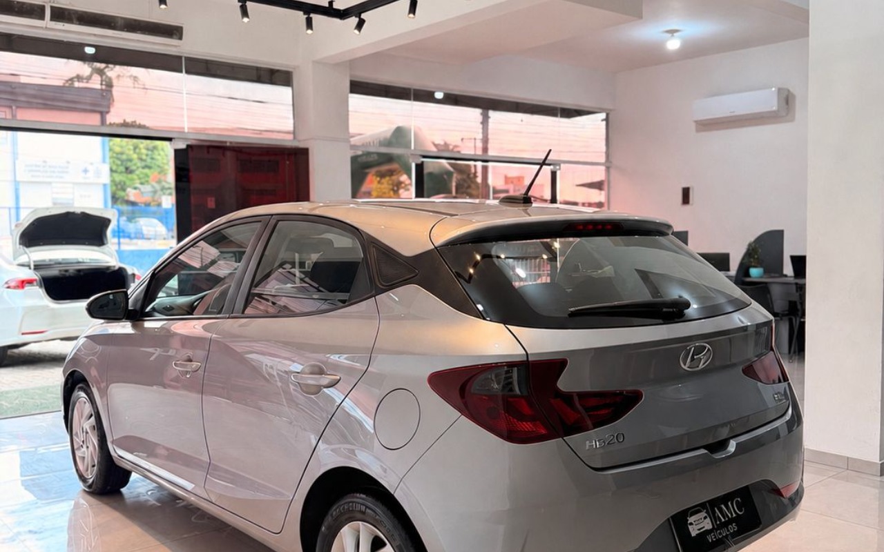imagem-https://www.socarrao.com.br/sc-vehicle-images-prod/1578129/1779298759019-V2hhdHNBcHAgSW1hZ2UgMjAyNi0wNS0yMCBhdCAxMC40My4zNy5qcGVn.jpeg