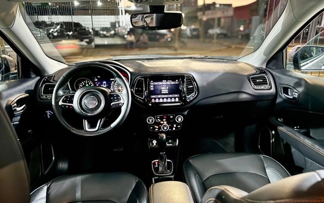 imagem-https://www.socarrao.com.br/sc-vehicle-images-prod/1579257/1788465388681-7995714_10_B_5540628fab.jpeg