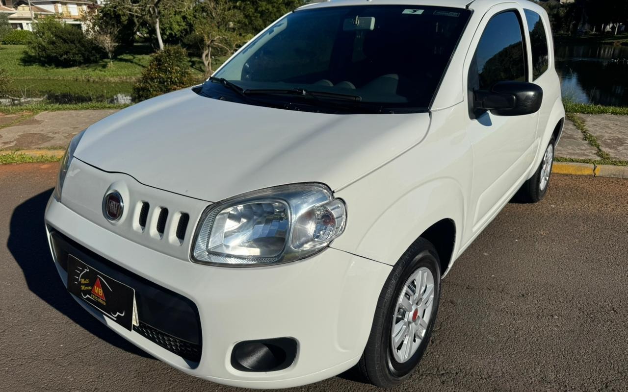 Fiat Uno VIVACE 1.0 EVO Fire Flex 8V 3p na cor Branco no Canoas / RS - 1580745