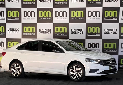 Volkswagen Jetta 2019 Branco — foto 1 de 3