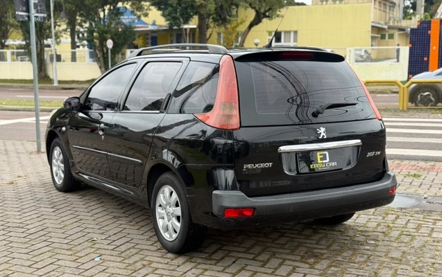 imagem-https://www.socarrao.com.br/sc-vehicle-images-prod/1581813/1779225859491-10_062306.jpg
