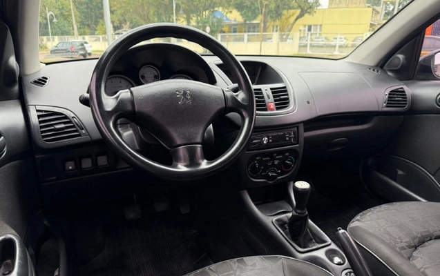 imagem-https://www.socarrao.com.br/sc-vehicle-images-prod/1581813/1779225859491-5_062306.jpg