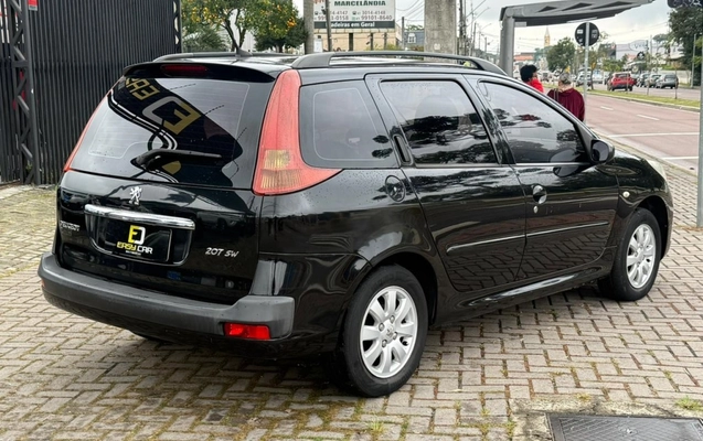 imagem-https://www.socarrao.com.br/sc-vehicle-images-prod/1581813/1779225859491-8_062306.jpg