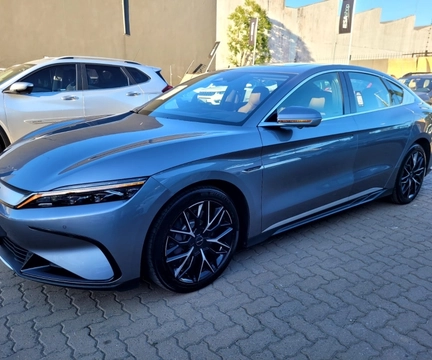 BYD Han EV (Elétrico) 2023 Cinza — foto 1 de 3