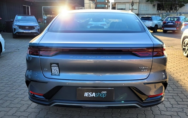 imagem-https://www.socarrao.com.br/sc-vehicle-images-prod/15920/1789674618829-7MXOreCgcrFipWl3PCusXESEIUbbzozJ.jpg