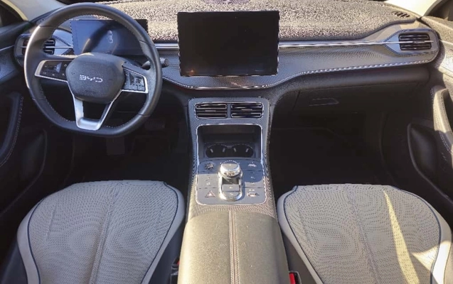imagem-https://www.socarrao.com.br/sc-vehicle-images-prod/15924/1789674255870-XSnhAKdS7Hr53ngvXrqldQYuKQsnlaA9.jpg