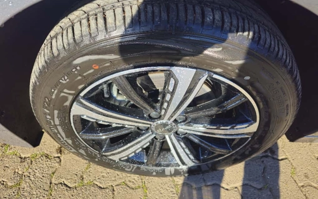 imagem-https://www.socarrao.com.br/sc-vehicle-images-prod/15924/1789674255873-ejZtsHbtAMvRPqfxALOl4DsrcmZTXvTD.jpg