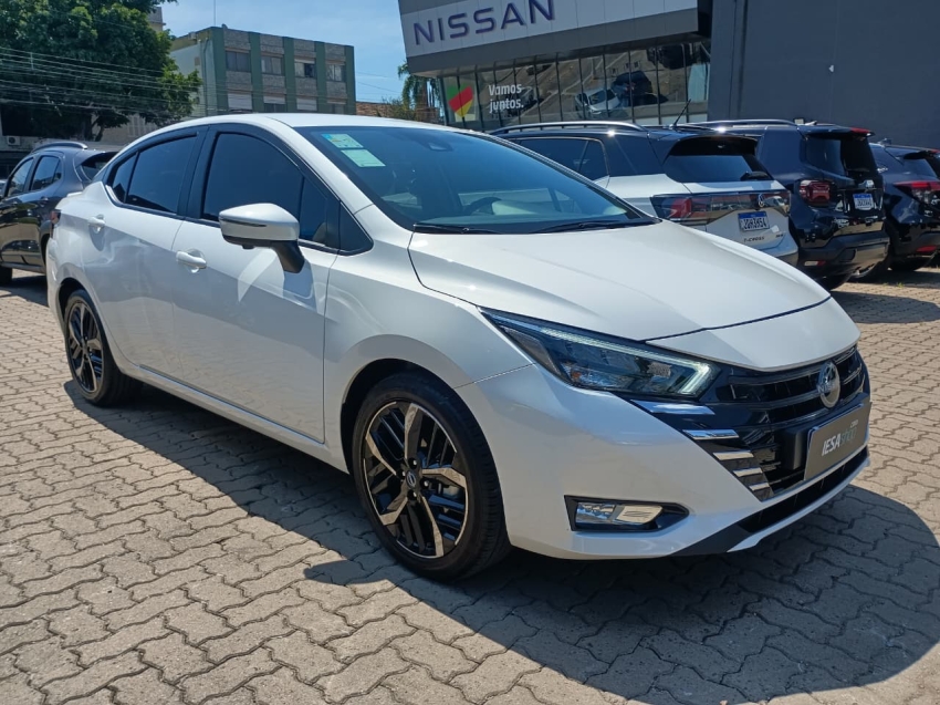Nissan VERSA Exclusive 1.6 16V Flex Aut. na cor Branco no Porto Alegre / RS - 15979
