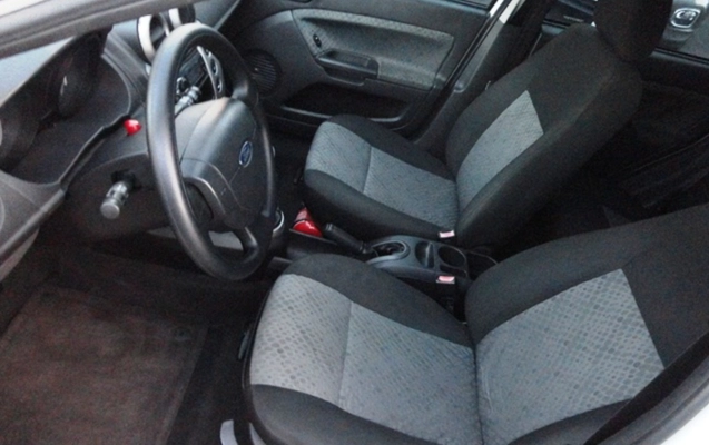 imagem-https://www.socarrao.com.br/sc-vehicle-images-prod/1599810/1780405643510-RFNDMDQ2MTMuSlBH.JPG