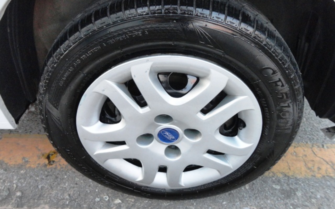 imagem-https://www.socarrao.com.br/sc-vehicle-images-prod/1599810/1780405644374-RFNDMDQ2MDYuSlBH.JPG