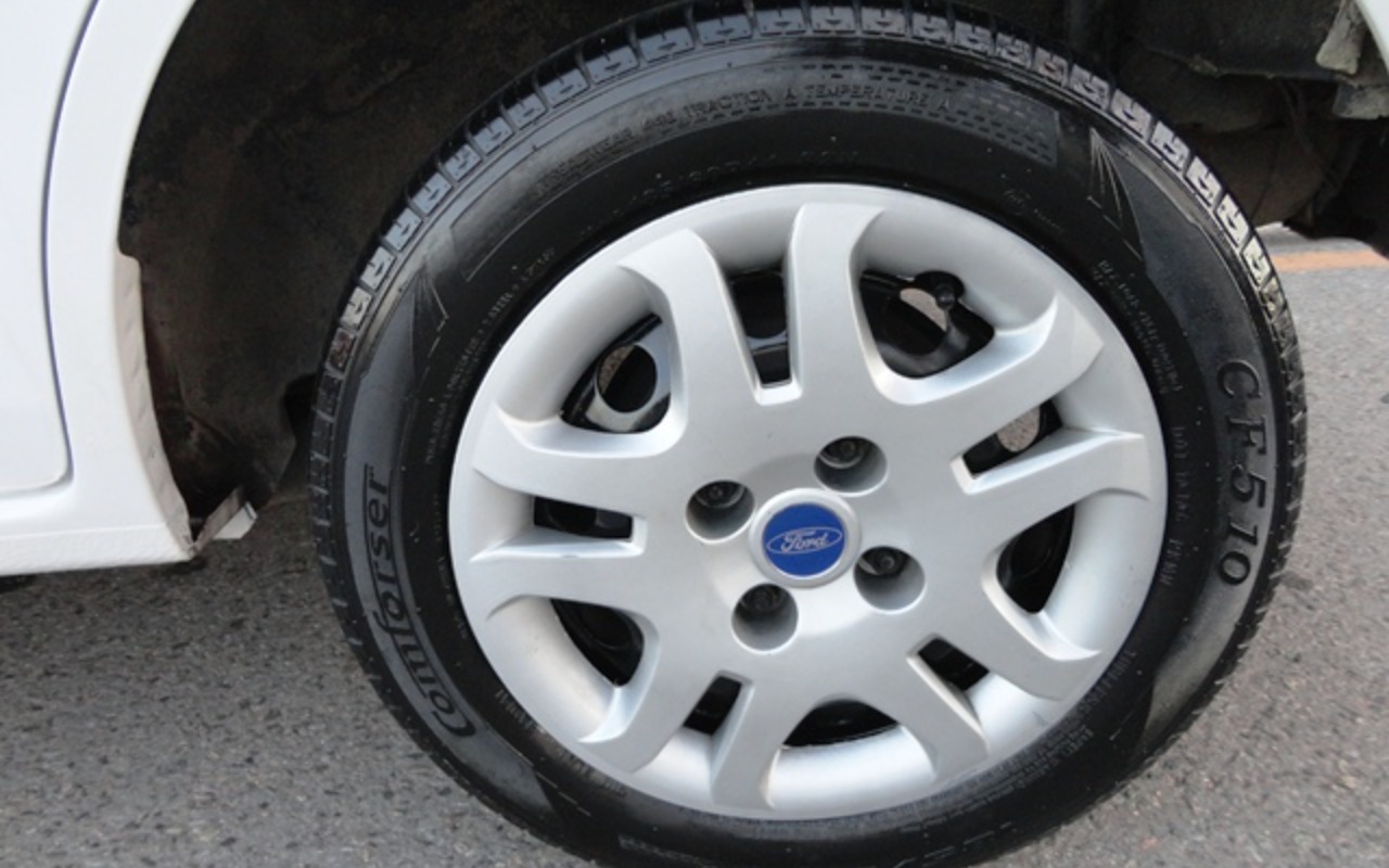 imagem-https://www.socarrao.com.br/sc-vehicle-images-prod/1599810/1780405644473-RFNDMDQ2MDcuSlBH.JPG