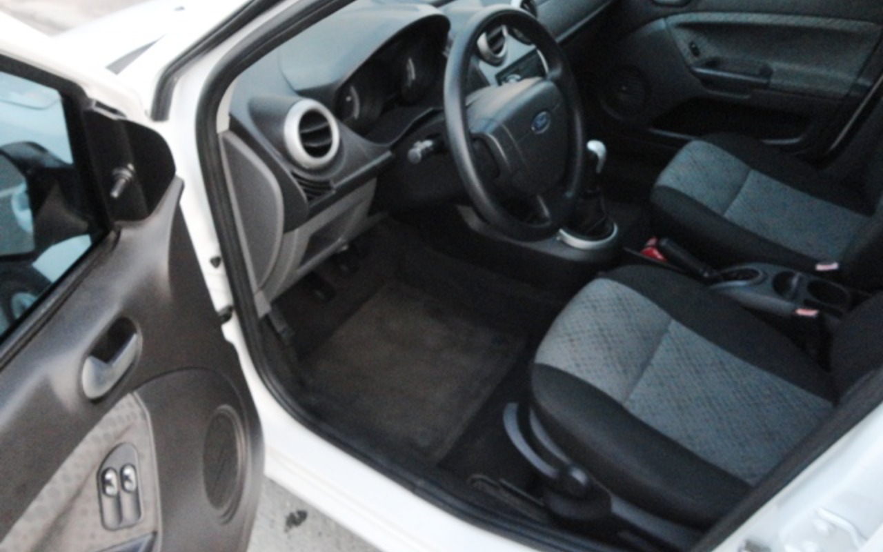 imagem-https://www.socarrao.com.br/sc-vehicle-images-prod/1599810/1780405645370-RFNDMDQ2MTIuSlBH.JPG