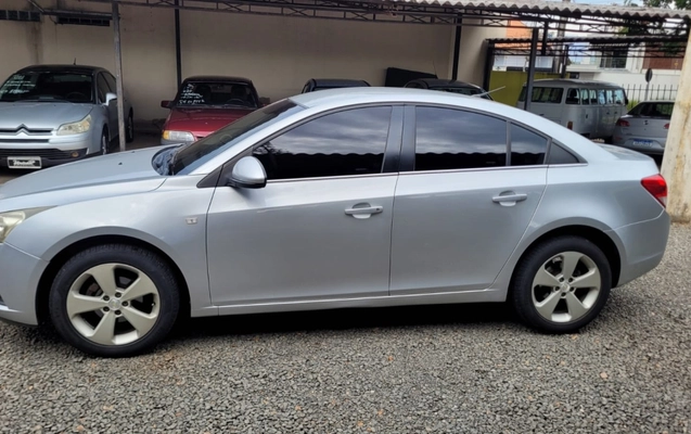 imagem-https://www.socarrao.com.br/sc-vehicle-images-prod/1599814/1779278972672-tUwi4ALn4bPF8MpqZMc1AqqrzXYcDwrF.jpg