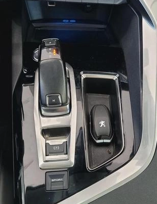 imagem-https://www.socarrao.com.br/sc-vehicle-images-prod/1600432/1786127955340-8081331_0_B_224a371956.jpeg