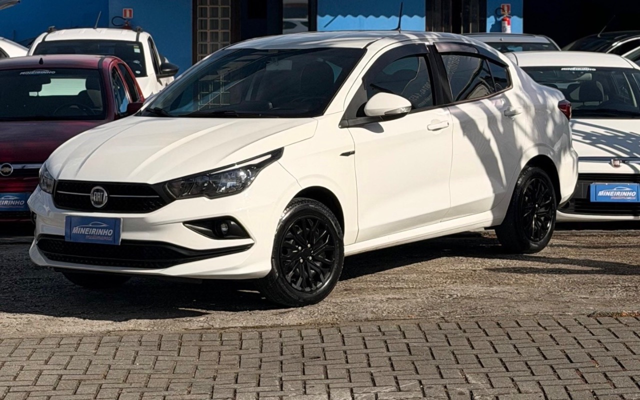 Fiat Cronos DRIVE 1.3 8V Flex na cor Branco em Pinhais / PR - 1600444