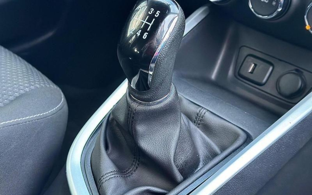 imagem-https://www.socarrao.com.br/sc-vehicle-images-prod/1600445/1779282742610-NzkwMTEzMV80X0JfM2QzNGY3NTNhNi5qcGVn.jpeg