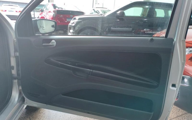 imagem-https://www.socarrao.com.br/sc-vehicle-images-prod/1600476/1781030614393-8104684_9_B_e17dfd981f.jpeg
