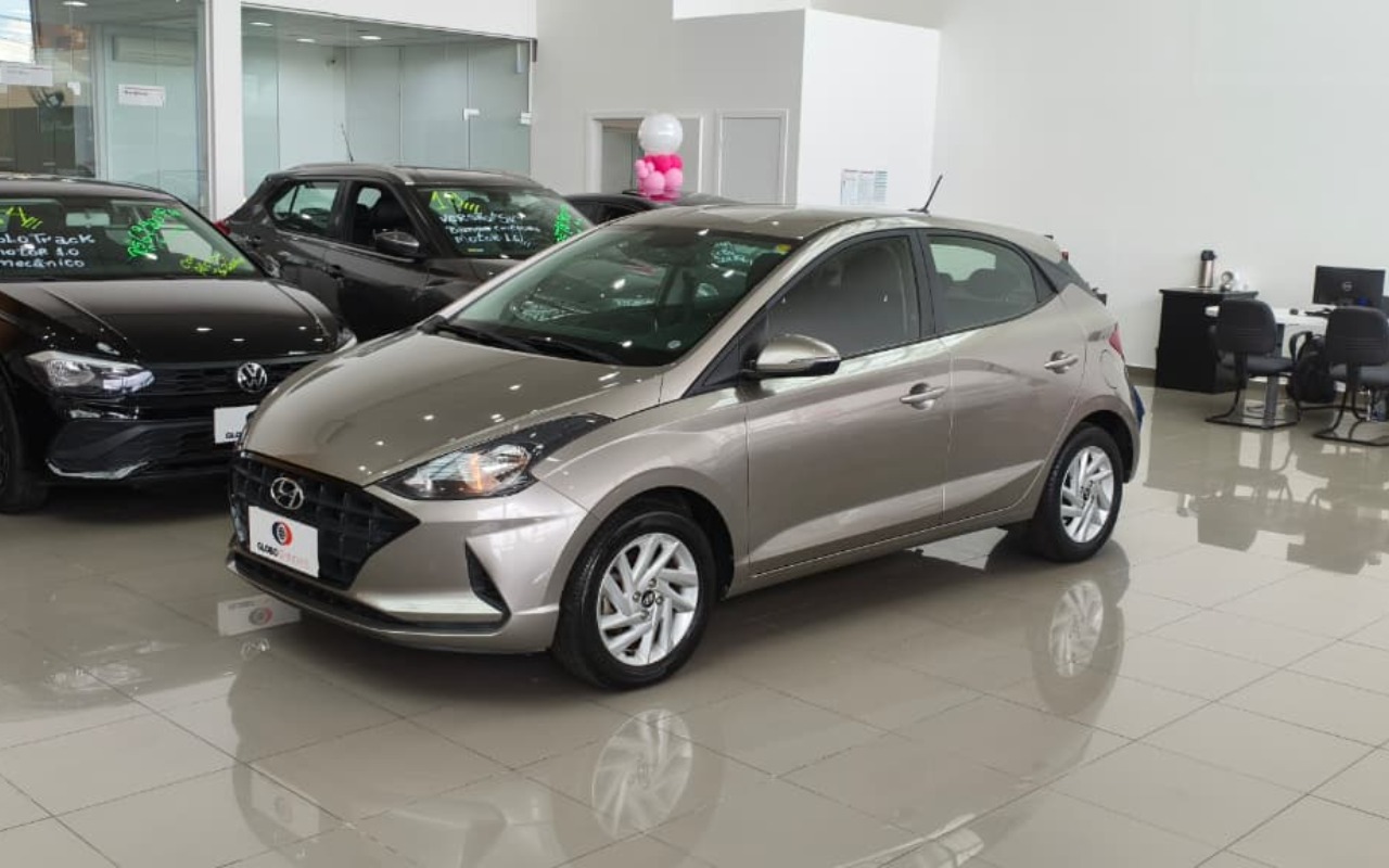 Hyundai HB20 Evolution 1.0 Flex 12V Mec. na cor Cinza em São José dos Pinhais / PR - 1600547