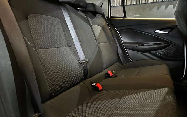 imagem-https://www.socarrao.com.br/sc-vehicle-images-prod/1600889/1779287352201-10_021406.jpg