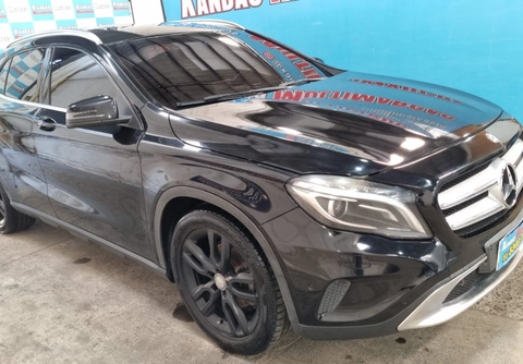Mercedes-Benz GLA 200 2015 Preto — foto 1 de 3