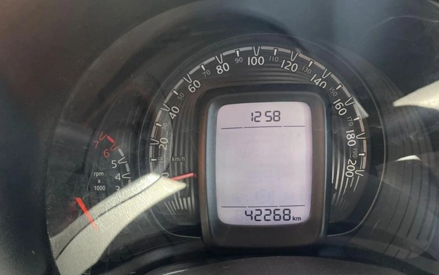 imagem-https://www.socarrao.com.br/sc-vehicle-images-prod/1601294/1779294520820-NzY4NTc2M18xNl9CXzM3YTY3ZGQ1NGYuanBlZw.jpeg