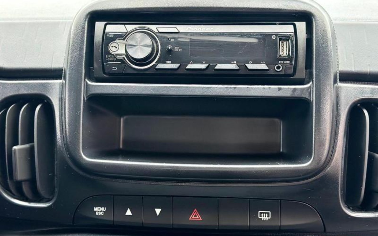 imagem-https://www.socarrao.com.br/sc-vehicle-images-prod/1601294/1779294521164-NzY4NTc2M182X0JfOGIwYWFjZmFiOS5qcGVn.jpeg