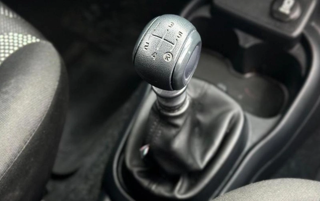 imagem-https://www.socarrao.com.br/sc-vehicle-images-prod/1601294/1779294521306-NzY4NTc2M18xX0JfNzkxNzZmOGFjNS5qcGVn.jpeg