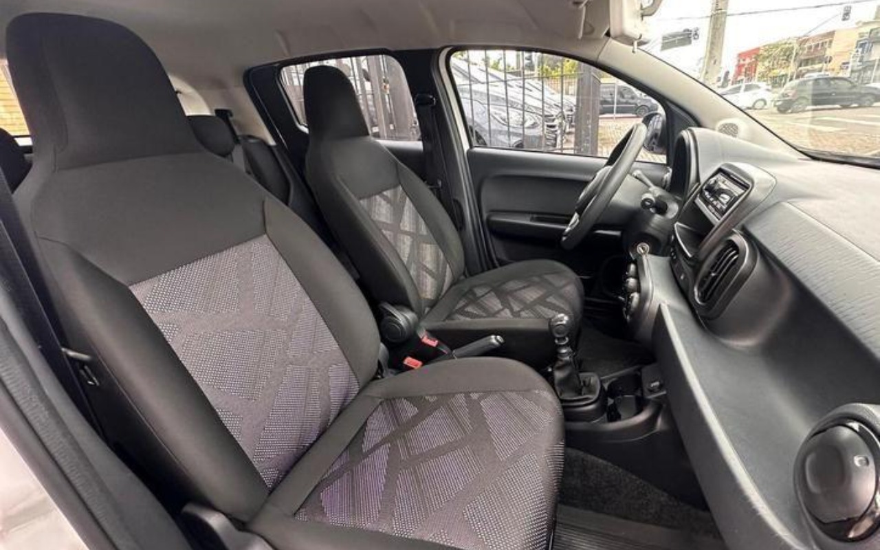 imagem-https://www.socarrao.com.br/sc-vehicle-images-prod/1601294/1779294521370-NzY4NTc2M18xMV9CX2FlMmJhZTgwZTQuanBlZw.jpeg