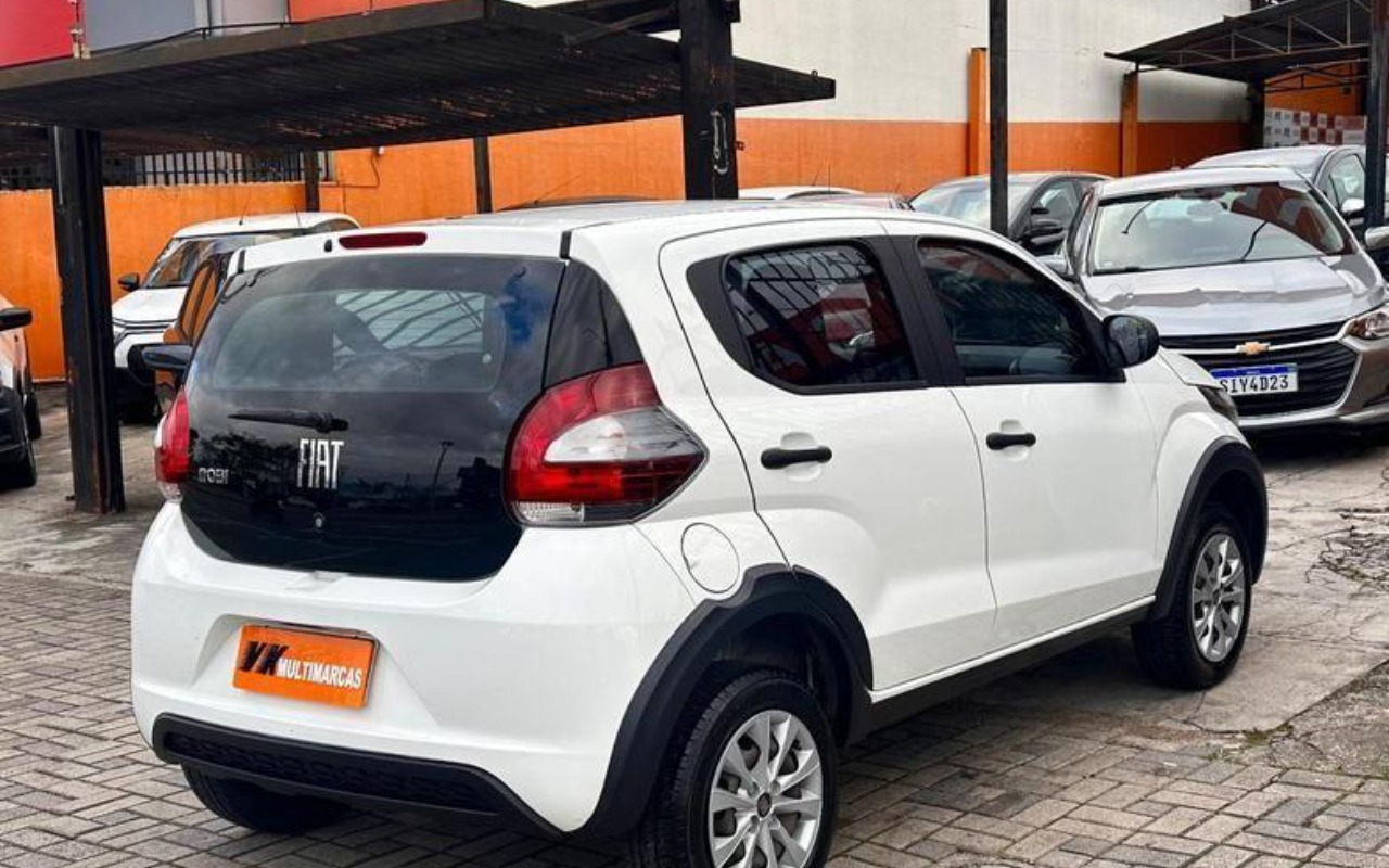 imagem-https://www.socarrao.com.br/sc-vehicle-images-prod/1601294/1779294521585-NzY4NTc2M18xNl9CXzc4ZDY1YjQ2YWUuanBlZw.jpeg