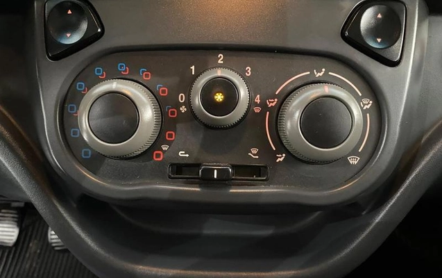 imagem-https://www.socarrao.com.br/sc-vehicle-images-prod/1601395/1786465905352-8008901_21_B_03ae8c1fc4.jpeg