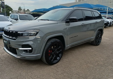 Jeep Commander 2025 Cinza — foto 1 de 3