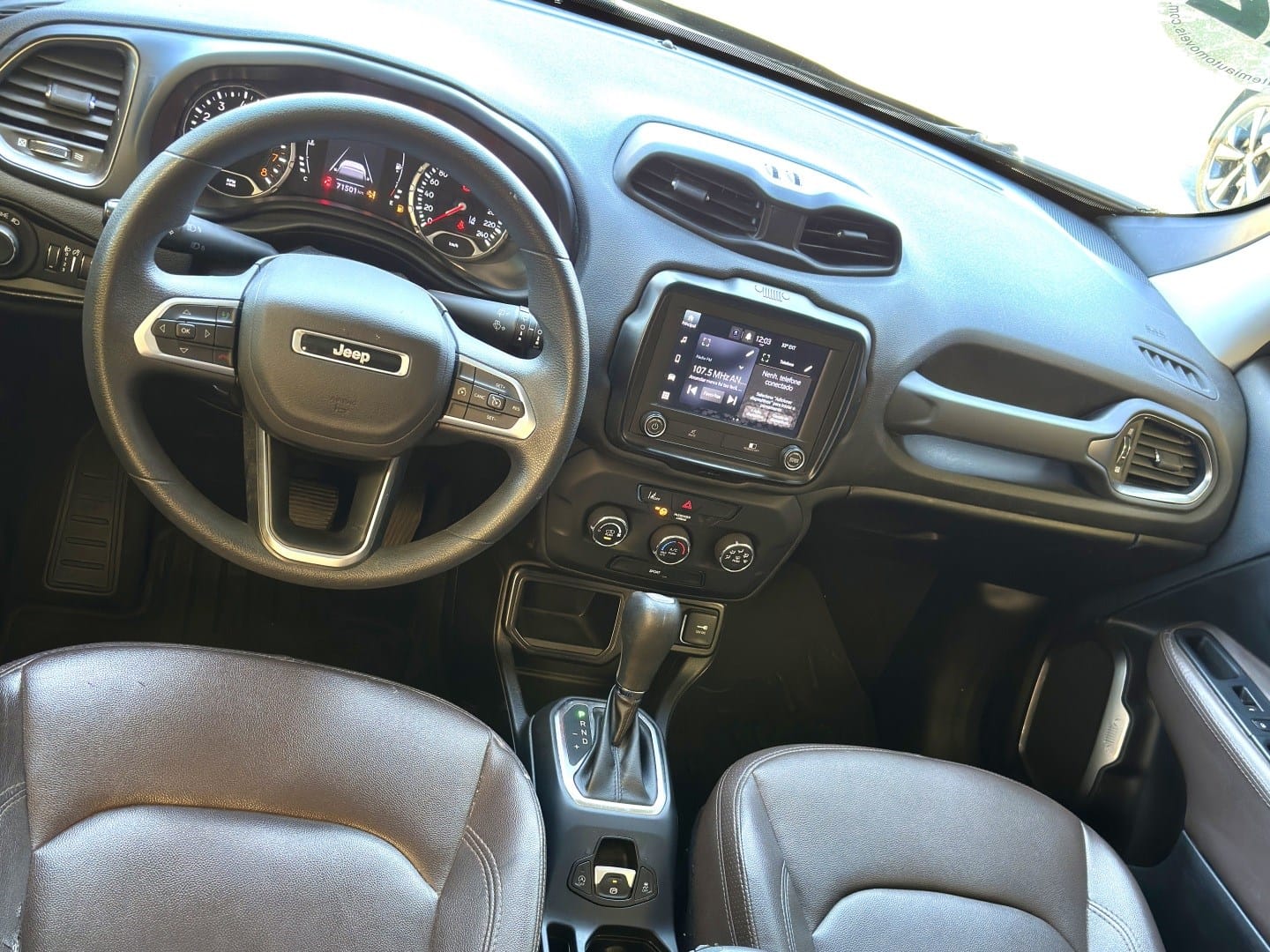 imagem-https://www.socarrao.com.br/sc-vehicle-images-prod/16021/1769988029596-7106649OR_1764779853_11_650.jpg