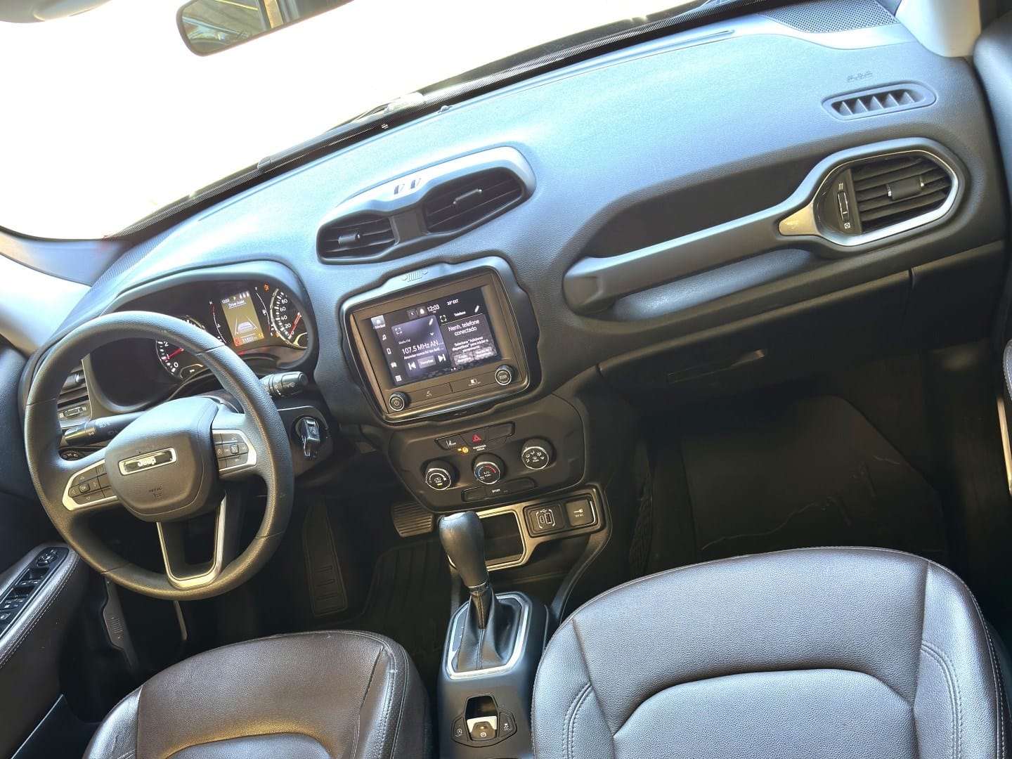 imagem-https://www.socarrao.com.br/sc-vehicle-images-prod/16021/1769988029596-7106649OR_1764779853_51_190.jpg