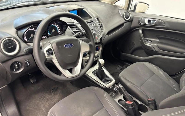 imagem-https://www.socarrao.com.br/sc-vehicle-images-prod/1602162/1786830951747-7965210_15_B_9ce6f26b9d.jpeg