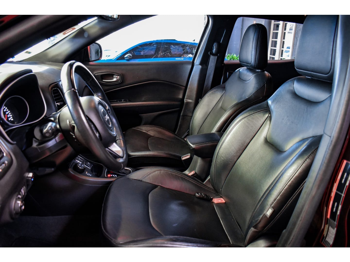 imagem-https://www.socarrao.com.br/sc-vehicle-images-prod/16023/1769988030071-7168384OR_1765983435_31_910.jpg