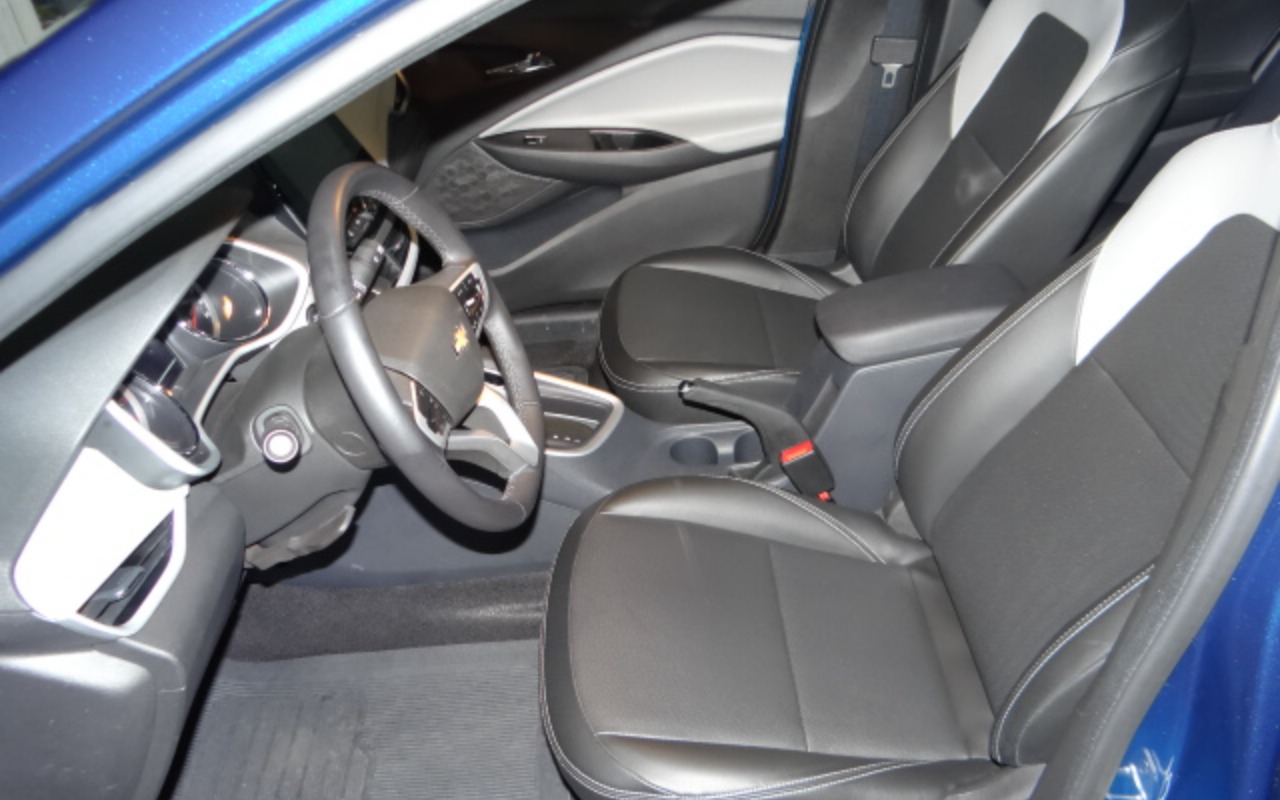 imagem-https://www.socarrao.com.br/sc-vehicle-images-prod/1602681/1779393543170-RFNDMDIxNTIuSlBH.JPG