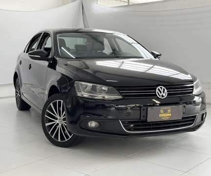Volkswagen Jetta 2012 Preto — foto 1 de 3