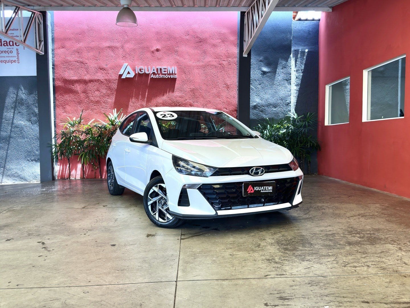 Hyundai HB20 2023 Branco — foto 1 de 3
