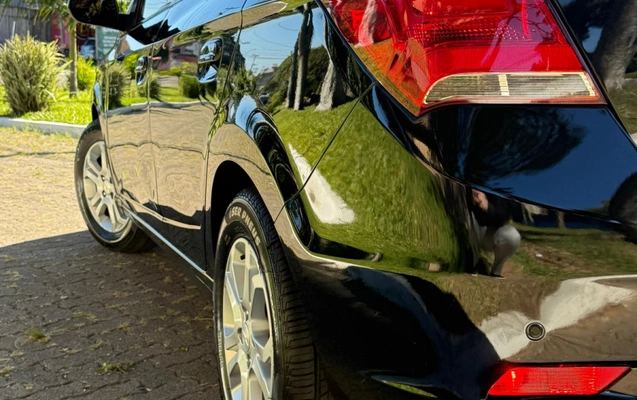 imagem-https://www.socarrao.com.br/sc-vehicle-images-prod/1606512/1779307520854-8w13A898r58dJISPkkFg6UNR46Zm6Avx.jpg