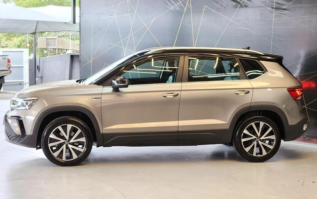imagem-https://www.socarrao.com.br/sc-vehicle-images-prod/1606777/1784035291578-8100457_1_B_2c95bf26b6.jpeg