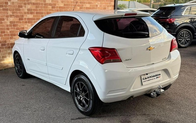 imagem-https://www.socarrao.com.br/sc-vehicle-images-prod/1606943/1779390868474-8097093_6_B_bcdce77cc7.jpeg