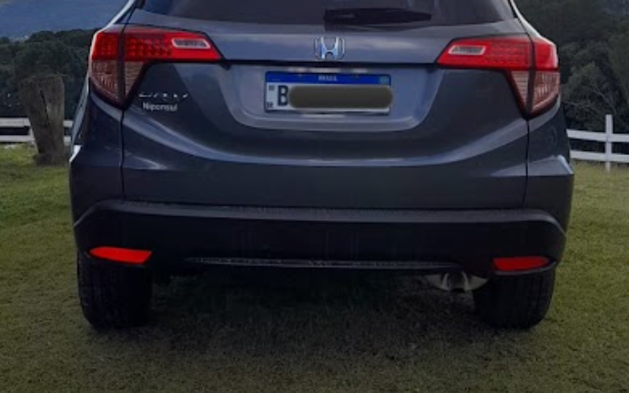 imagem-https://www.socarrao.com.br/sc-vehicle-images-prod/1607162/1779308603199-SU1HLTIwMjYwNTIwLVdBMDIxMC5qcGc.jpg