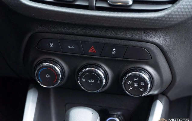 imagem-https://www.socarrao.com.br/sc-vehicle-images-prod/1608050/1786477429505-8107703_1_B_27bebb828e.jpeg